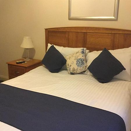 The Wishing Well Inn Bourne Chambre photo