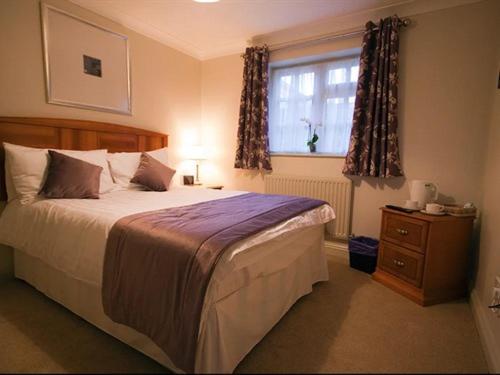 The Wishing Well Inn Bourne Extérieur photo