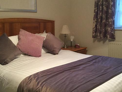 The Wishing Well Inn Bourne Extérieur photo